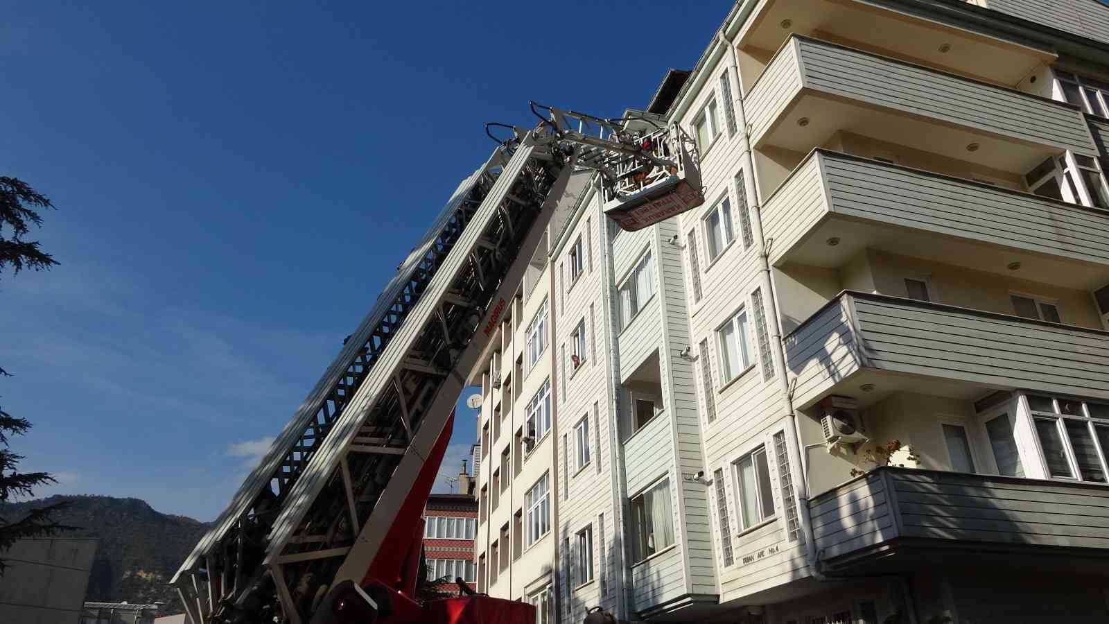 Karabük’te apartmandaki ‘gaz kokusu’ ekipleri harekete geçirdi