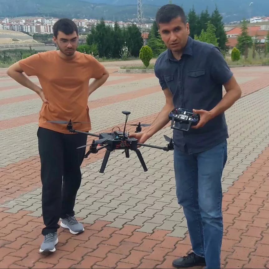 Safranbolu’da öğrenciler hava araçları ile TEKNOFET’e katılma hakkı kazandı